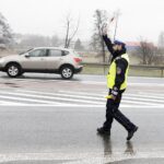 31.12.2021 Górno.  Policja. Kontrola drogowa / Jarosław Kubalski / Radio Kielce