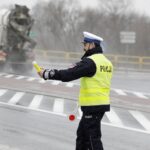 31.12.2021 Górno.  Policja. Kontrola drogowa / Jarosław Kubalski / Radio Kielce