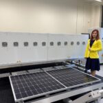 09.12.2021. Prezentacja urządzenia - tzw. sztuczne słońce / Daniel Lenart / Radio Kielce