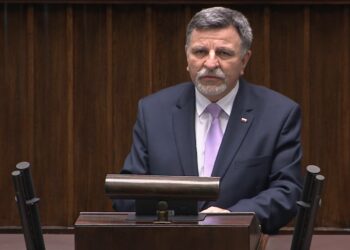 15.12.2021. Warszawa. Sejm. Przemawia poseł Andrzej Kryj / parlament.pl