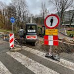 03.12.2021. Kielce. Prace przy oświetleniu nad Silnicą / Wiktor Taszłow / Radio Kielce