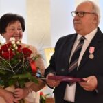 02.12.2021. Końskie. 19 par odebrało prezydencki Medal za Długoletnie Pożycie Małżeńskie. Na zdjęciu: Witold i Danuta Lipniccy / Magdalena Galas-Klusek / Radio Kielce