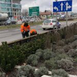 20.12.2021. Kielce. Montowanie mat ochronnych / RPZiUK