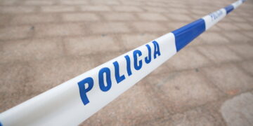 Alarm bombowy w kieleckiej szkole. Ewakuowano ponad 600 osób