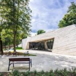 Starachowice. Architektura w parku miejskim / materiały prasowe