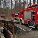 18.12.2021. Staszów. Pożar drewnianej karczmy / PSP