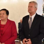 02.12.2021. Końskie. 19 par odebrało prezydencki Medal za Długoletnie Pożycie Małżeńskie. Na zdjęciu: Stanisław i Jadwiga Plutowie / Magdalena Galas-Klusek / Radio Kielce