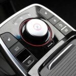 16.12.2021. Kielce. Przekazanie elektrycznych aut świętokrzyskim policjantom / Robert Felczak / Radio Kielce