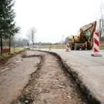 Chrusty. 02.12.2019. Remont drogi na odcinku Chrusty - Lekomin / Wiktor Taszłow / Radio Kielce
