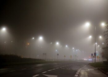 Mgła, smog / Wiktor Taszłow / Radio Kielce