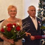 02.12.2021. Końskie. 19 par odebrało prezydencki Medal za Długoletnie Pożycie Małżeńskie. Na zdjęciu: Karol i Grażyna Rurarzowie / Magdalena Galas-Klusek / Radio Kielce