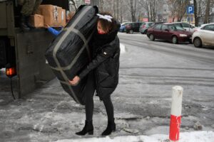 11.12.2021. Kielce. Terytorialsi jako wolontariusze / ppor. Daniel Woś / ŚBOT