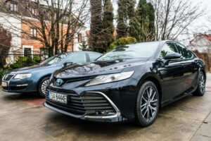 16.12.2021. Sandomierz. Na zdjęciu: Toyota camry - nowy, służbowy samochód urzędu miasta / UM Sandomierz