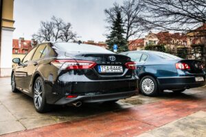 16.12.2021. Sandomierz. Na zdjęciu: Toyota camry - nowy, służbowy samochód urzędu miasta / UM Sandomierz