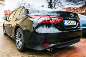 16.12.2021. Sandomierz. Na zdjęciu: Toyota camry - nowy, służbowy samochód urzędu miasta / UM Sandomierz