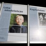 29.12.2021. Starachowice. Wystawa Instytutu Pamięci Narodowej o bł. Prymasie Tysiąclecia / Wiktor Taszłow / Radio Kielce