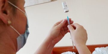 Szczepienia przeciw grypie chronią także przed chorobami serca, nowotworami i demencją