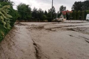 24.06.2021. Skalbmierz. Zalane miasto / Skalbmierskie Babeczki