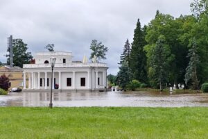 06.08.2021. Solec-Zdrój. Ulewne deszcze zalały ulice i pola / Marcin Marszałek / Radio Kielce