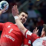 15.01.2022. Słowacja, Bratysława. Mistrzostwa Europy piłkarzy ręcznych: mecz Austria - Polska. Na zdjęciu: Szymon Sićko / PAP/Adam Warżawa