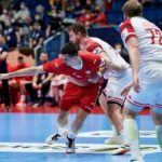 15.01.2022. Słowacja, Bratysława. Mistrzostwa Europy piłkarzy ręcznych: mecz Austria - Polska. Na zdjęciu (z lewej): Szymon Sićko / PAP/Adam Warżawa