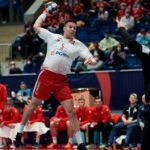 16.01.2022. Bratysława, Słowacja. Mistrzostwa Europy piłkarzy ręcznych: mecz Białoruś - Polska. Na zdjęciu: Na zdjęciu: Michał Olejniczak / PAP/Adam Warżawa