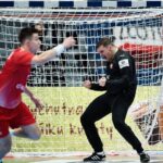 18.01.2022. Bratysława, Słowacja. Mistrzostwa Europy piłkarzy ręcznych. Mecz grupy D: Polska - Niemcy. Na zdjęciu: Mateusz Zembrzycki / PAP/Adam Warżawa