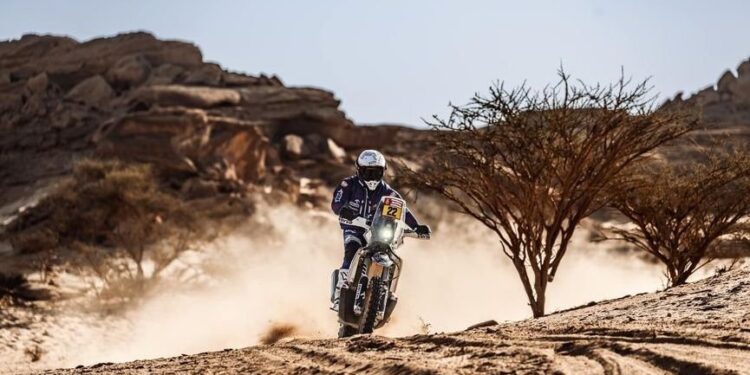 Na zdjęciu: Maciej Giemza podczas 44. Rajdu Dakar / Orlen Team