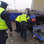 31.01.2022 Droga S86. Dachowanie pojazdu osobowego / Policja Śląska