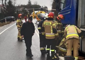 03.01.2022. Stąporków. Wypadek / KP PSP Końskie