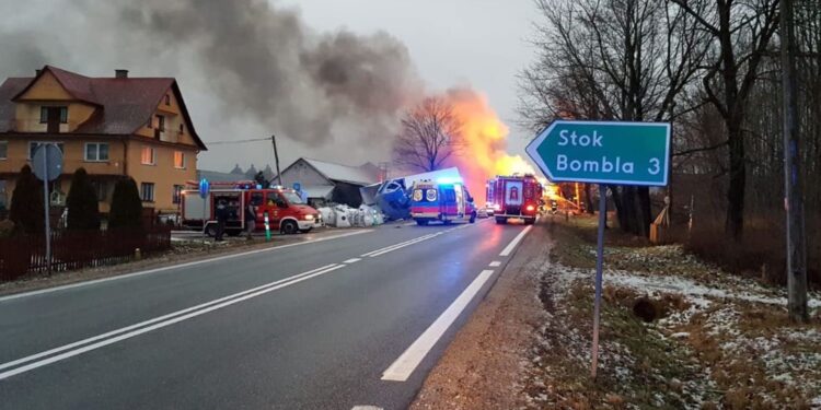 30.01.2022. Wypadek w miejscowości Stok / Podlaska Policja