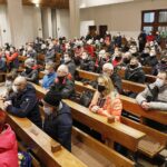 05.03.2021 Kielce. Nocna Droga Krzyżowa na Święty Krzyż. Msza w kościele Najświętszej Maryi Panny Matki Kościoła na Dąbrowie / Jarosław Kubalski / Radio Kielce