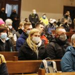 05.03.2021 Kielce. Nocna Droga Krzyżowa na Święty Krzyż. Msza w kościele Najświętszej Maryi Panny Matki Kościoła na Dąbrowie / Jarosław Kubalski / Radio Kielce