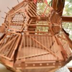 23.01.2022. Ruda Białaczowska. Klatki dla ptaków wykonane przez Waldemara Hajrycha / Magdalena Galas-Klusek / Radio Kielce