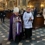 28.08.2021. Sandomierz. Uroczystości pogrzebowe prof. Andrzeja Schinzla. Na zdjęciu: ks. bp Edward Frankowski / Marcin Marszałek / Radio Kielce