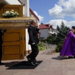 12.08.2021. Kielce. Uroczystości pogrzebowe Miry Bieleckiej, byłej prezes Radia Kielce / Anna Kwapisz / Radio Kielce