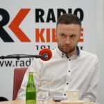 16.01.2022. Kielce. Studio Polityczne Radia Kielce. Na zdjęciu: Michał Piasecki - Platforma Obywatelska / Piotr Kwaśniewski / Radio Kielce