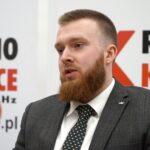 23.01.2022. Kielce. Studio Polityczne Radia Kielce. Na zdjęciu: Piotr Burzawa - Konfederacja / Kamil Król / Radio Kielce