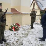 23.01.2022. Zawichost. Obchody 159. rocznicy wybuchu powstania styczniowego. Na zdjęciu (po prawej): Marek Kwitek - poseł PiS / Marcin Marszałek / Radio Kielce