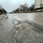 25.01.2022. Kielce. Dziury w jezdni na ulicy bohaterów Warszawy / Wiktor Taszłow / Radio Kielce