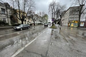 28.01.2022. Ostrowiec Świętokrzyski. Aleja 3 Maja / Jarosław Kubalski / Radio Kielce