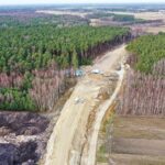 31.01.2022. Budowa linii kolejowej nr 582 Czarnca - Włoszczowa Północna / Jarosław Kubalski / Radio Kielce