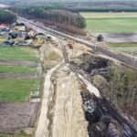 31.01.2022. Budowa linii kolejowej nr 582 Czarnca - Włoszczowa Północna / Jarosław Kubalski / Radio Kielce