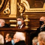 13.12.2021. Kielce. Bazylika katedralna. Msza święta w intencji ofiar stanu wojennego. Na zdjęciu (od lewej): Krzysztof Lipiec - prezes świętokrzyskich struktur PiS, senator Krzysztof Słoń, Piotr Wawrzyk - minister spraw zagranicznych / Jarosław Kubalski / Radio Kielce