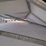 30.01.2021. Bałtów. Zawalona część dachu nad lodowiskiem / KP PSP Ostrowiec Świętokrzyski