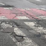 21.01.2022. Dziury w jezdni. Ulica Warszawska / Wiktor Taszłow / Radio Kielce