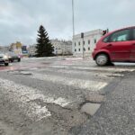 21.01.2022. Dziury w jezdni. Ulica Warszawska / Wiktor Taszłow / Radio Kielce