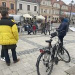08.11.2021. Sandomierz. Plan filmowy serialu „Ojciec Mateusz” / Grażyna Szlęzak-Wójcik / Radio Kielce