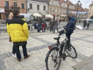 08.11.2021. Sandomierz. Plan filmowy serialu „Ojciec Mateusz” / Grażyna Szlęzak-Wójcik / Radio Kielce