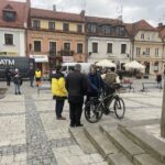 08.11.2021. Sandomierz. Plan filmowy serialu „Ojciec Mateusz” / Grażyna Szlęzak-Wójcik / Radio Kielce